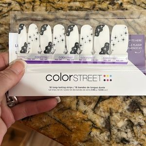 Color street nail strips